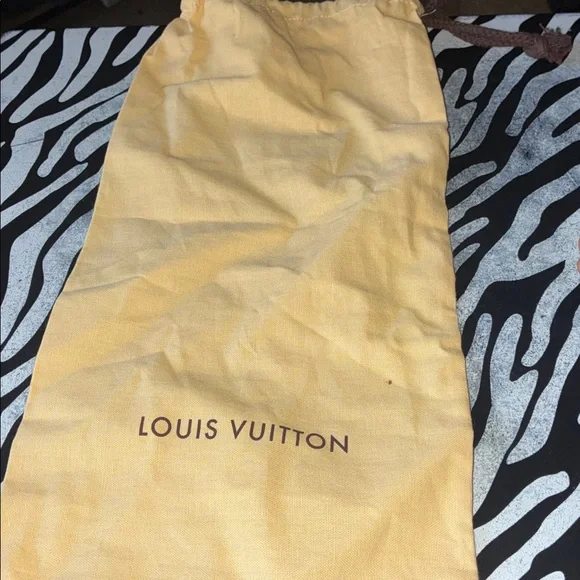 Louis Vuitton Classic Brown Monogram Clutch with dust bag - Picture 17 of 17